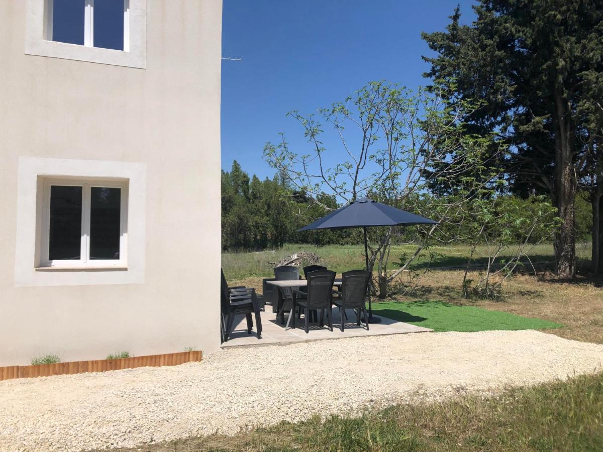 Gite De Charme En Provence Villa Monteux Bagian luar foto